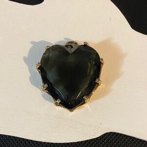 Heart-Shaped Black Crystal Pendant 1.5” GUC